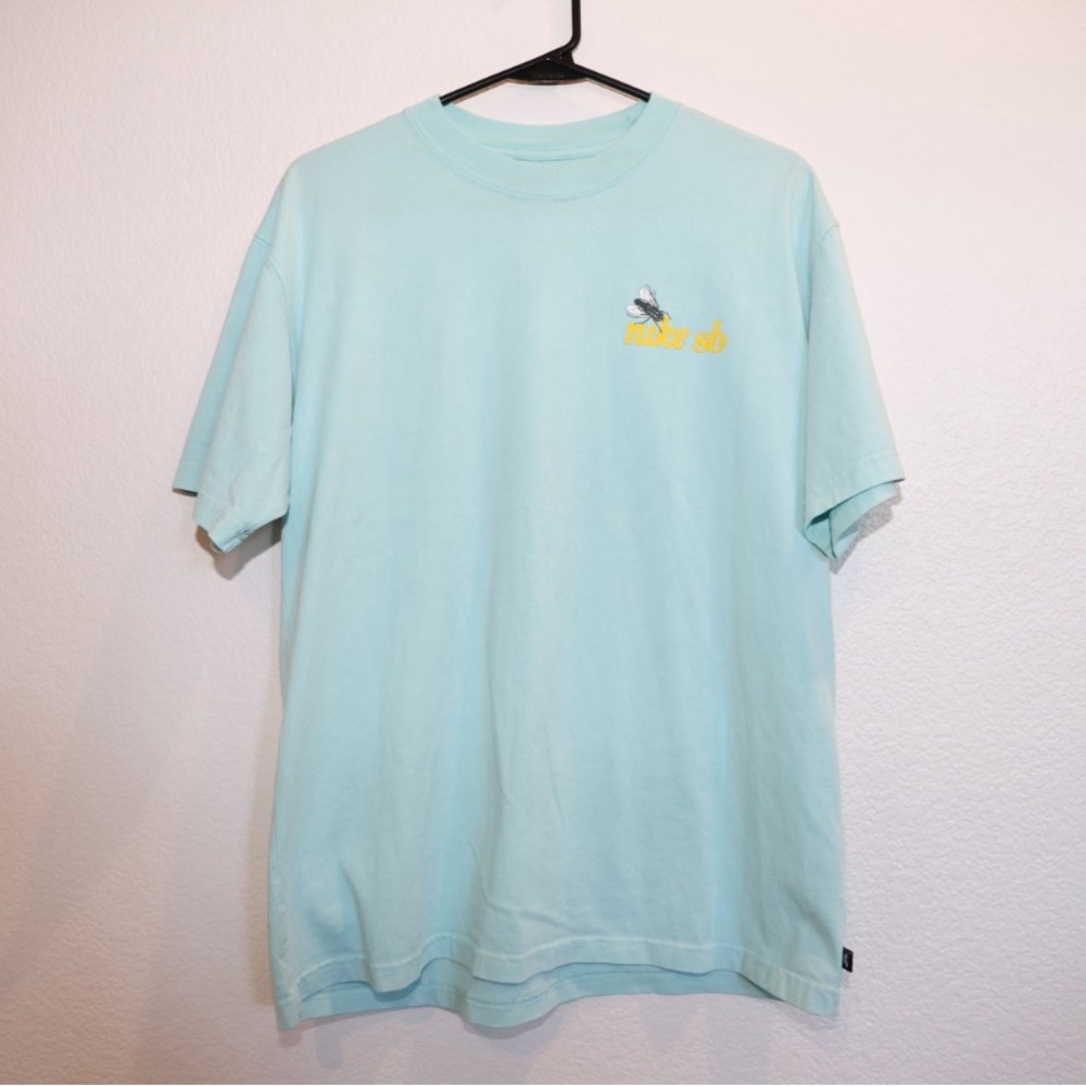 3/$15 Nike SB Fly Light Dew T-Shirt Size S VGUC